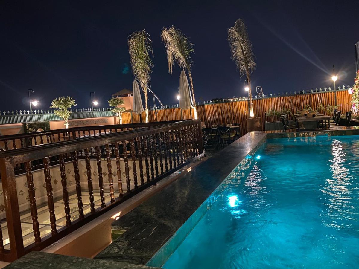 Riad Wazani Square & Spa 马拉喀什 外观 照片