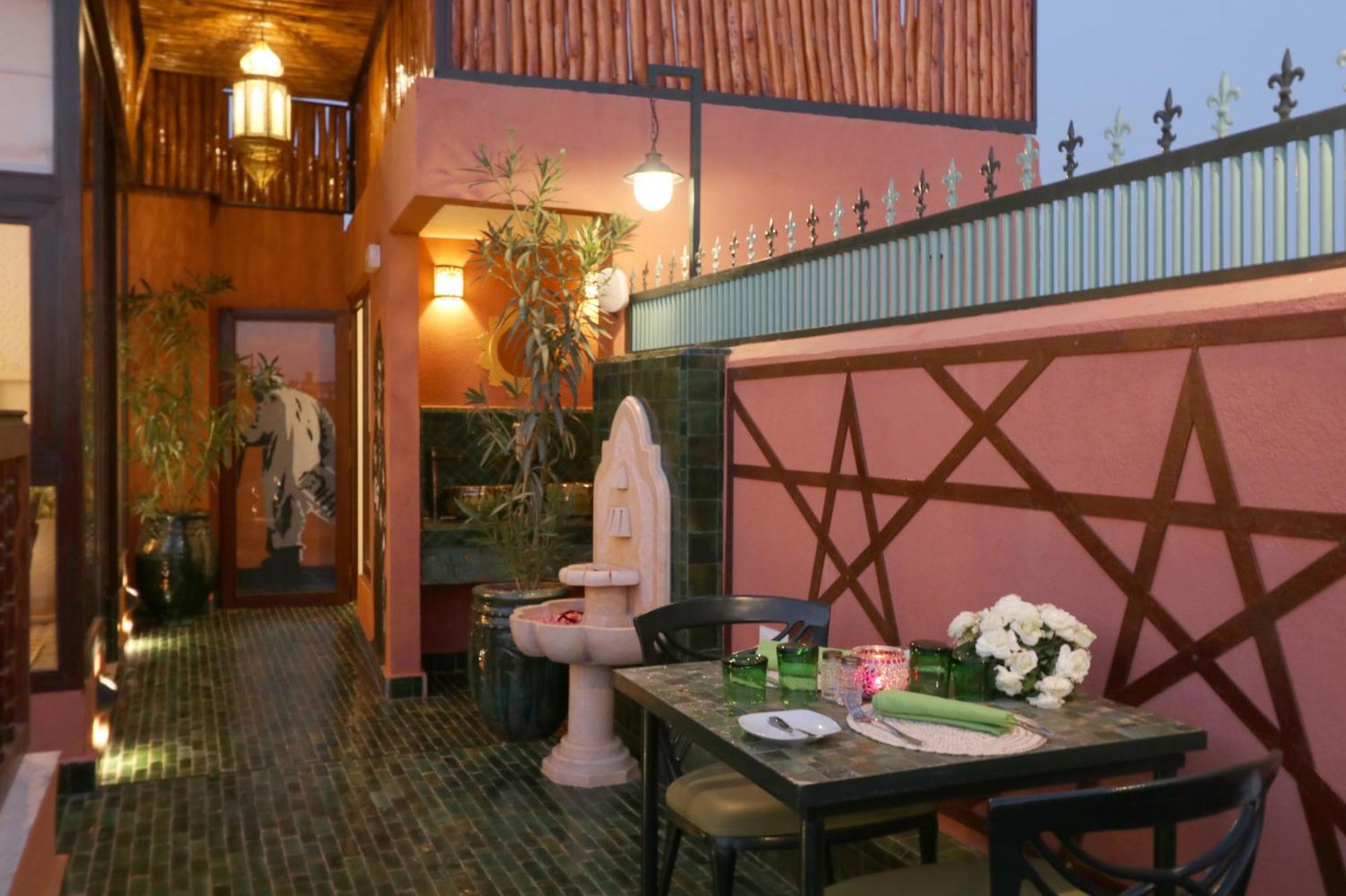 Riad Wazani Square & Spa 马拉喀什 外观 照片