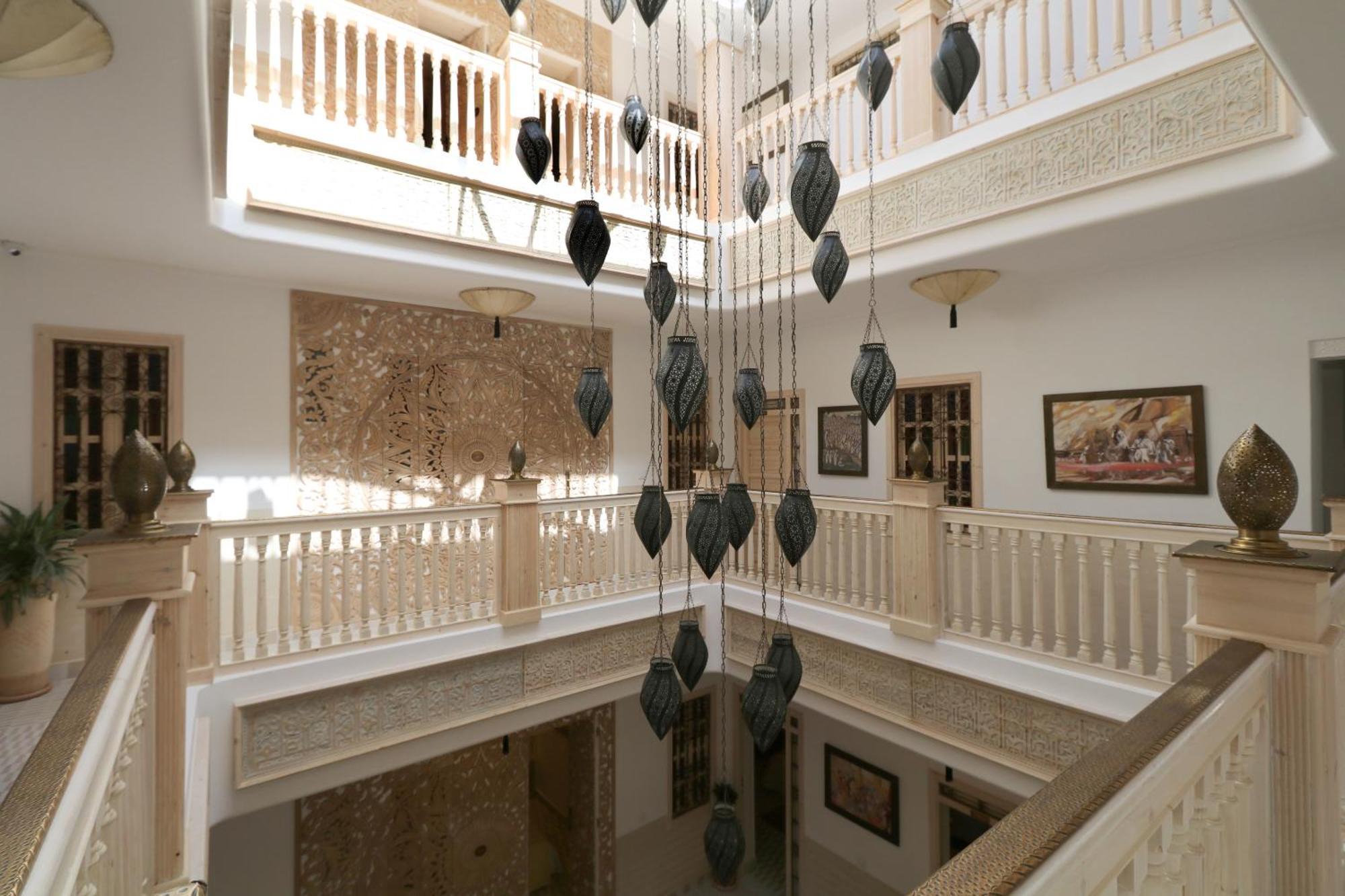 Riad Wazani Square & Spa 马拉喀什 外观 照片
