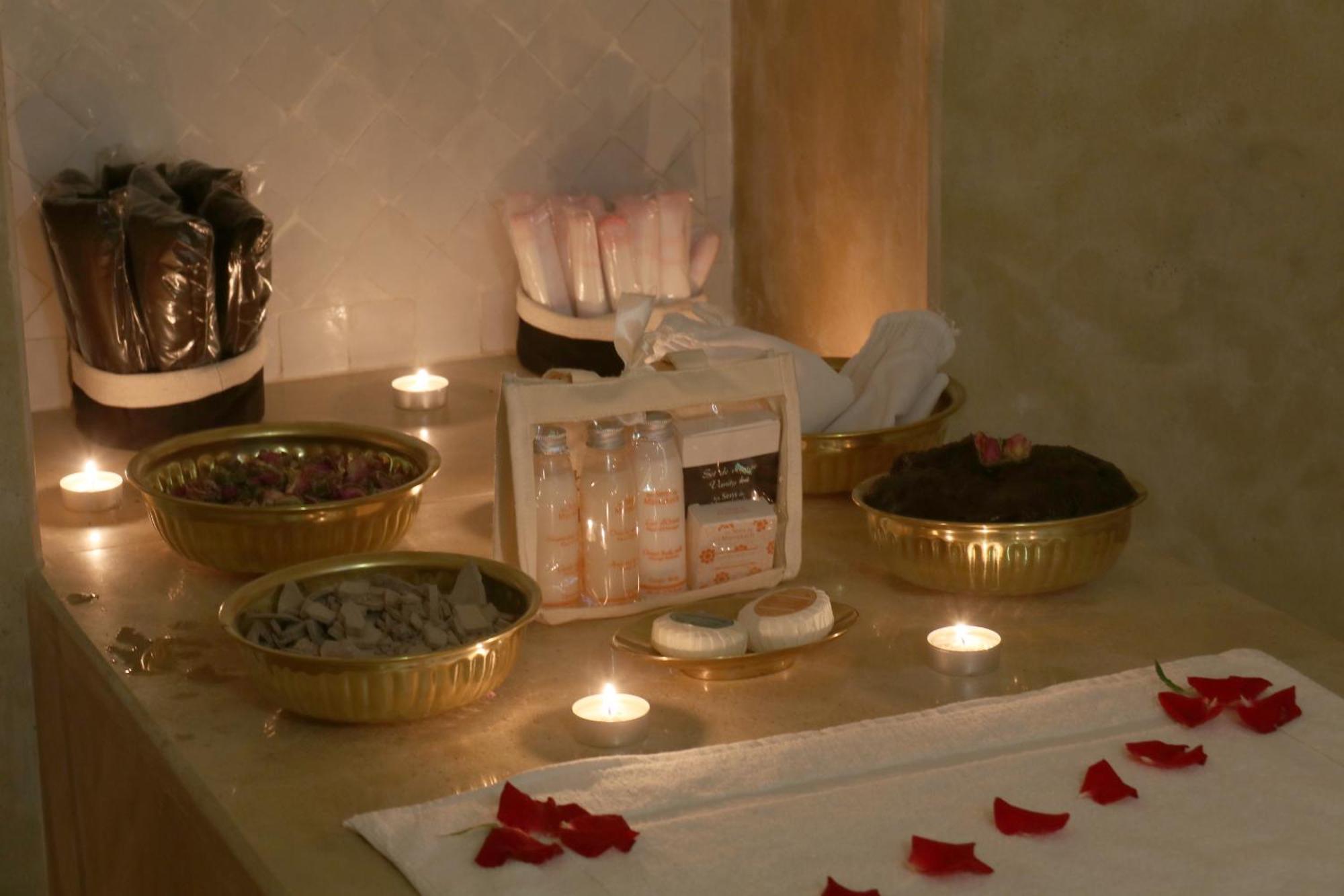 Riad Wazani Square & Spa 马拉喀什 外观 照片
