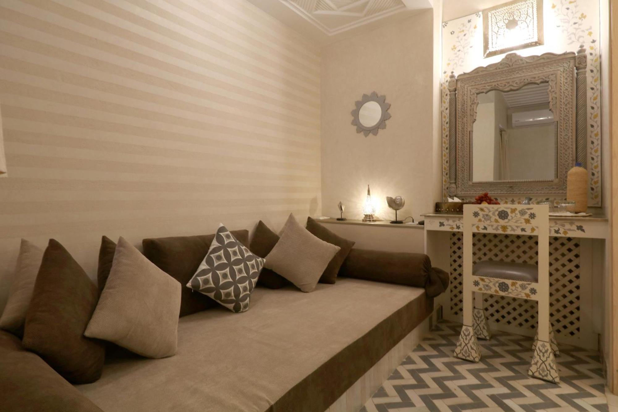 Riad Wazani Square & Spa 马拉喀什 客房 照片