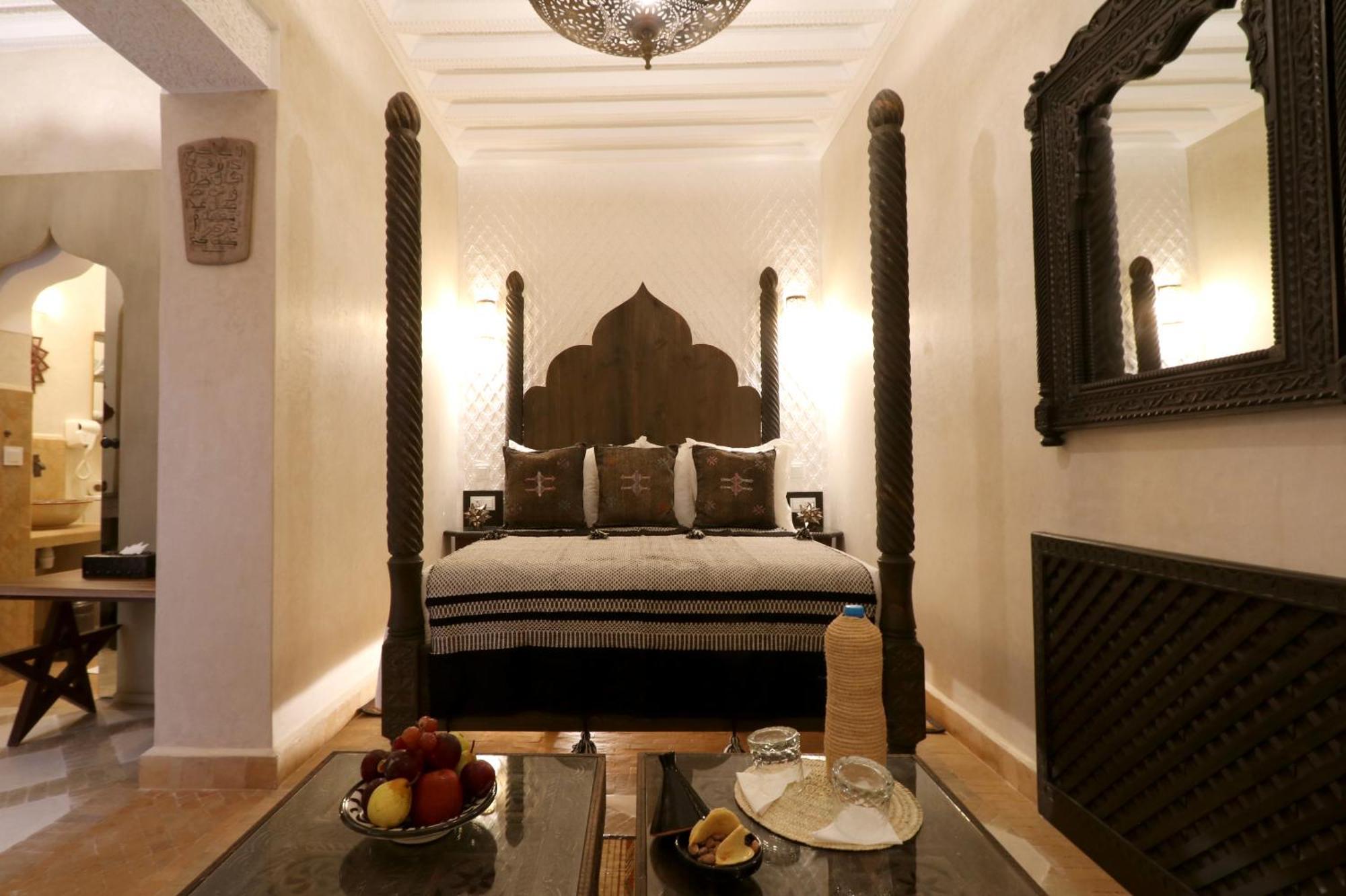 Riad Wazani Square & Spa 马拉喀什 客房 照片