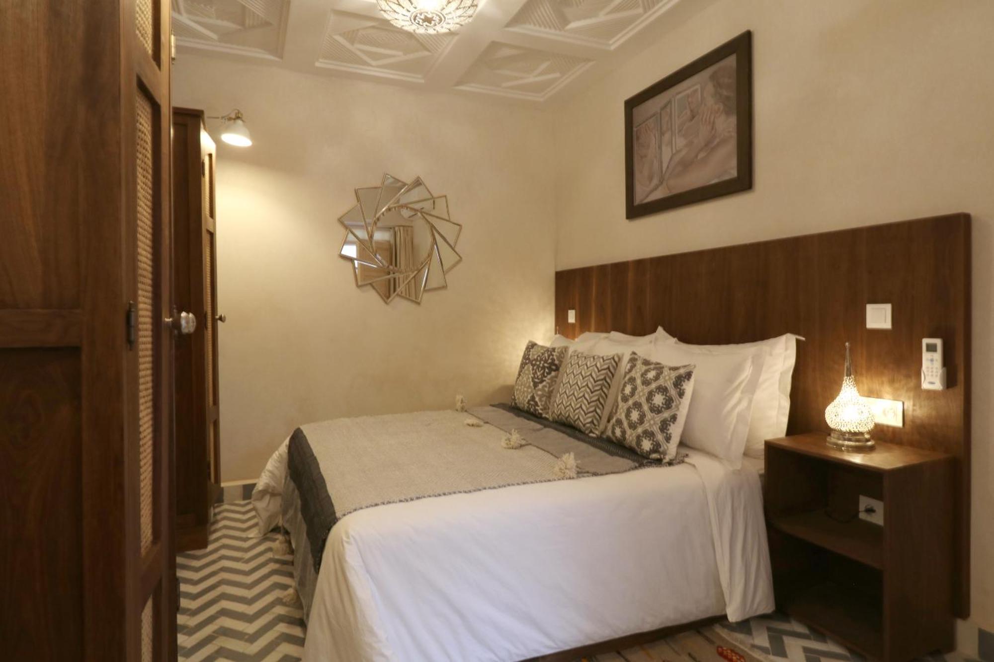 Riad Wazani Square & Spa 马拉喀什 客房 照片